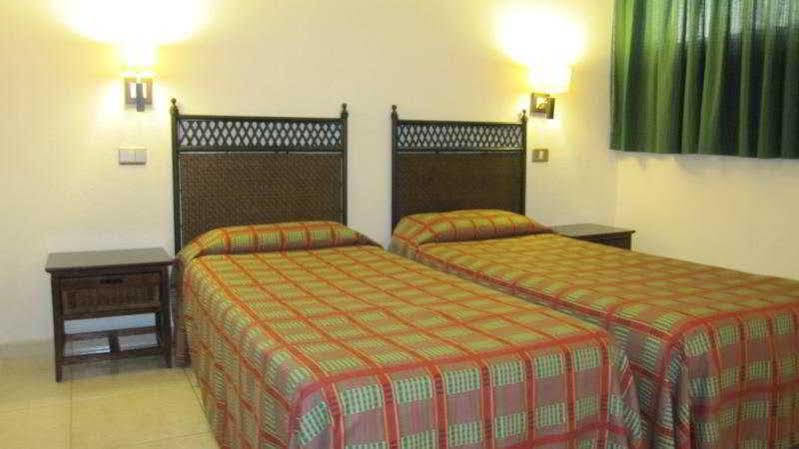 Apartamentos Portonovo Пуерто-Ріко Екстер'єр фото